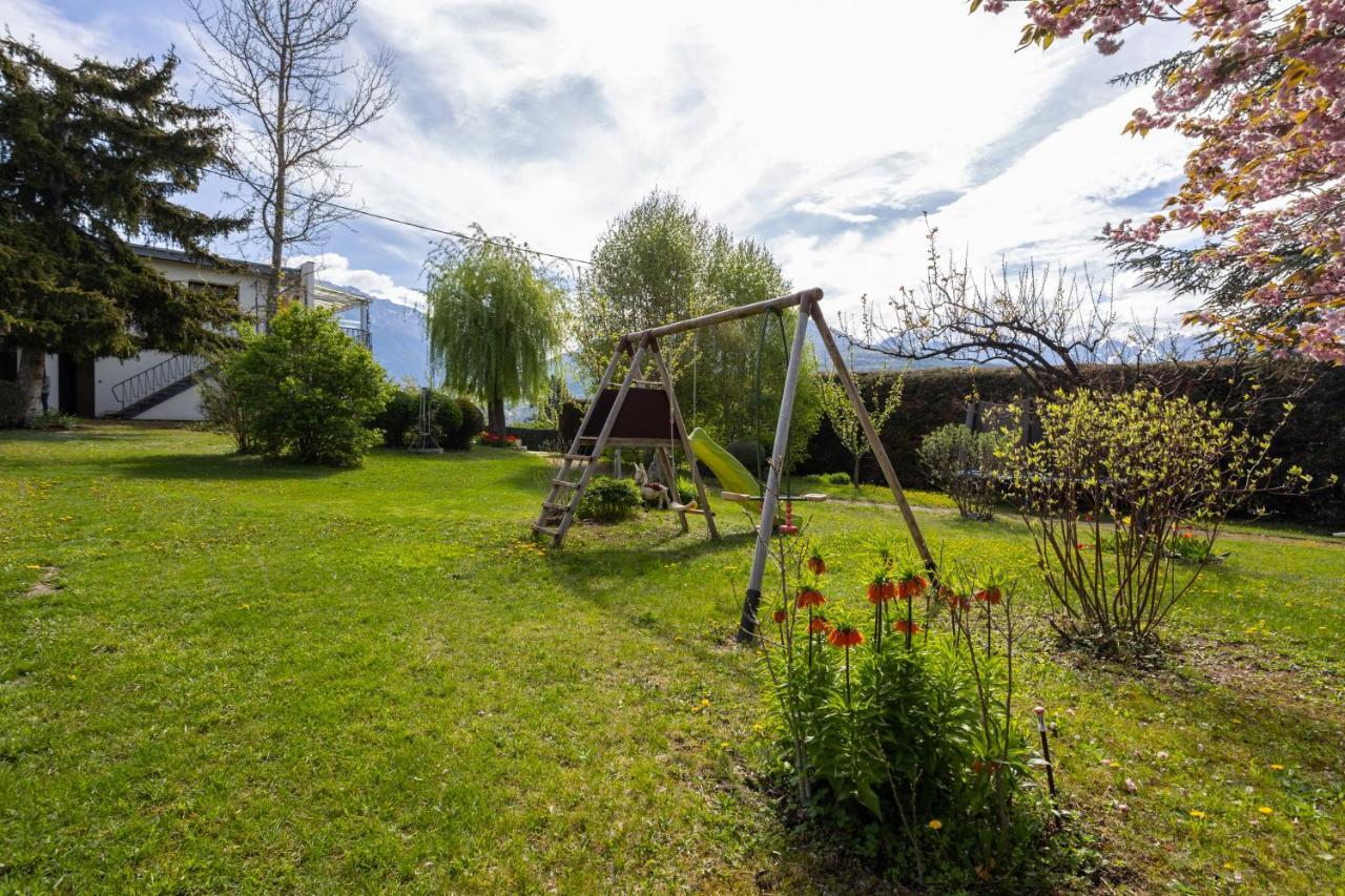 Vue Sur Les Montagnes Leilighet Embrun Eksteriør bilde